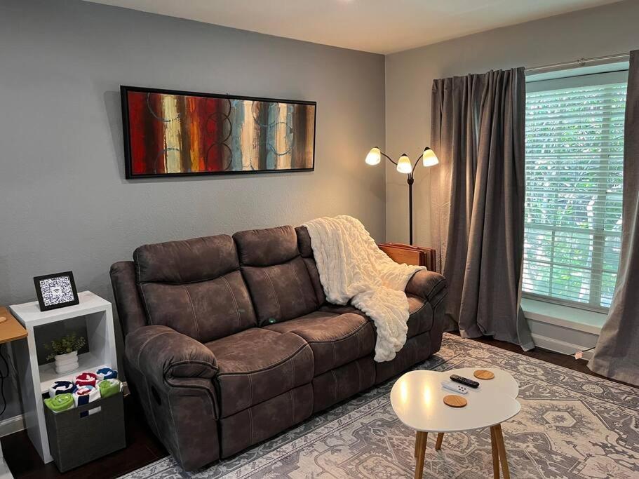 Healing Haven King Bed Suite Dallas Eksteriør bilde